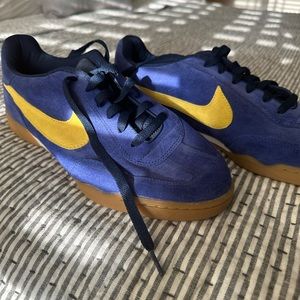 Men’s Nike Air Zoom FC 2004 CBF Brazil shoes.  Great condition!